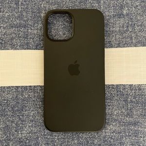 iPhone 12 MagSafe Case - Black